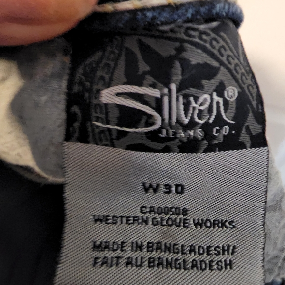 EUC Silver Natsuki Cuffed Denim Capri Jean - Picture 8 of 9